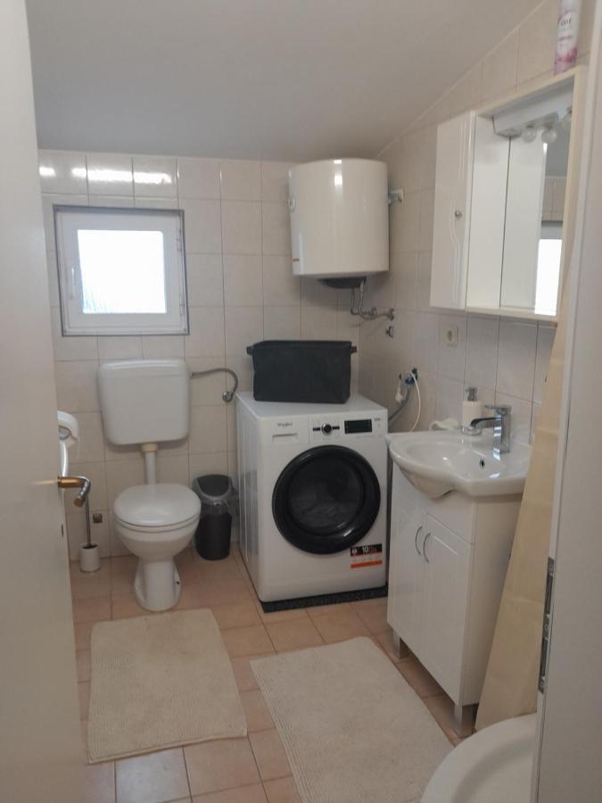 Caliente Apartments Vir B Экстерьер фото